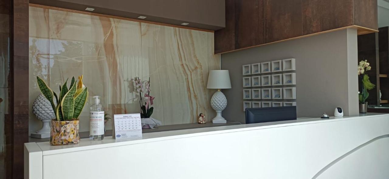 Hotel Posidonia 포르토 세자레오 외부 사진